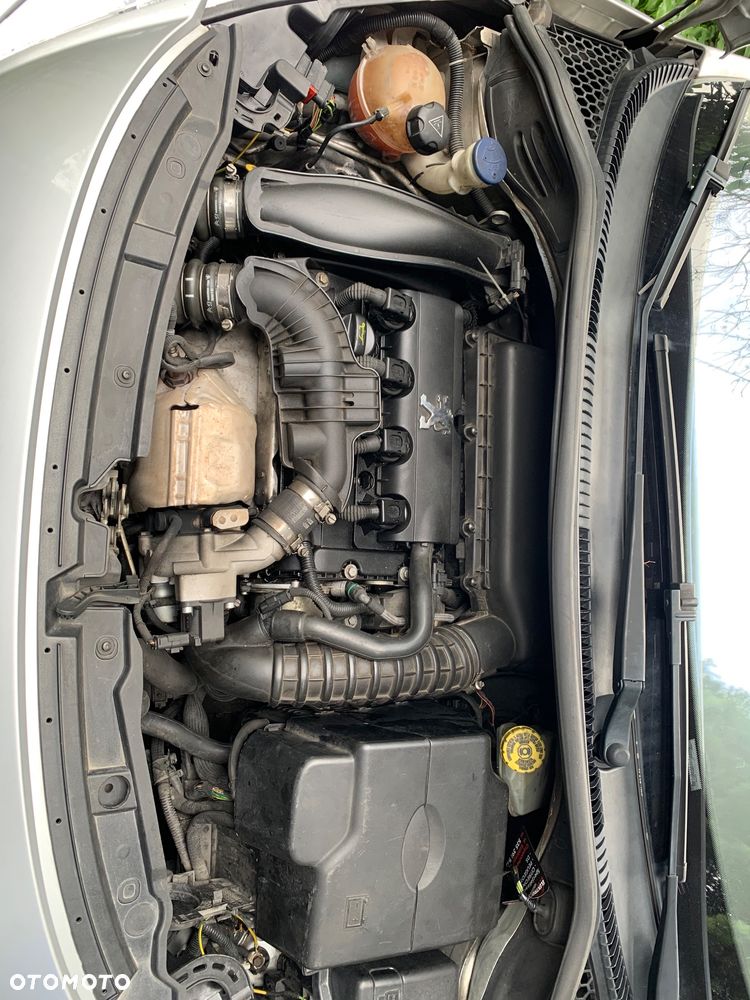 Peugeot 207 150 Turbo Platinum - 9