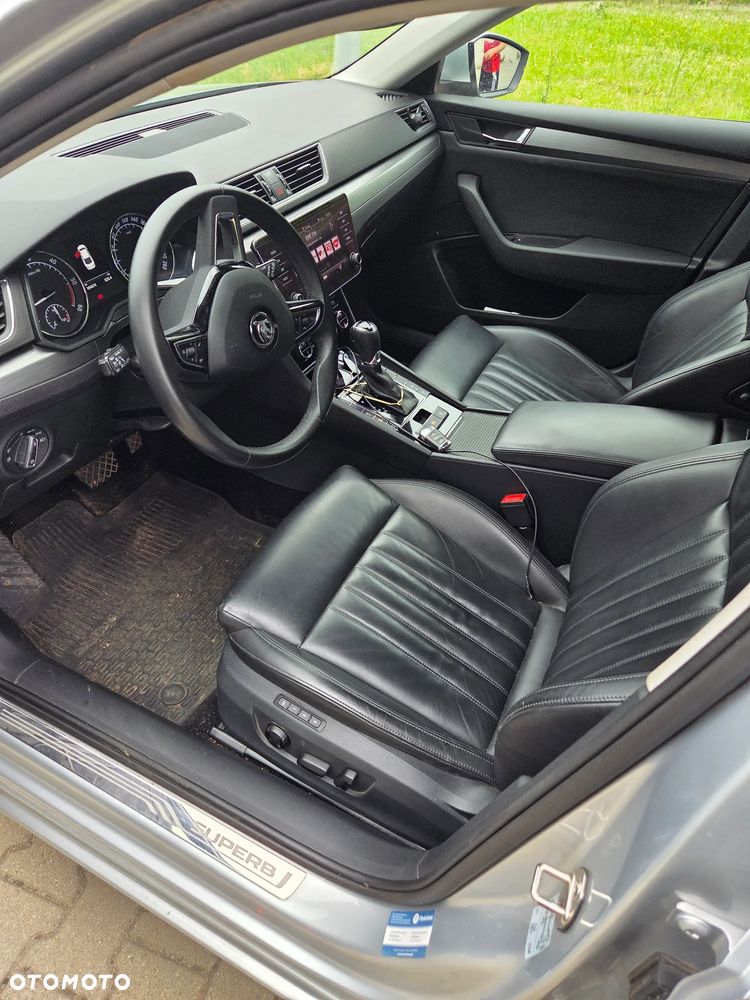 Skoda Superb 2.0 TDI SCR 4x4 Style DSG - 16