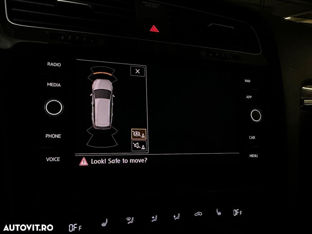 Volkswagen Golf 2.0 TDI SCR DSG Highline - 13