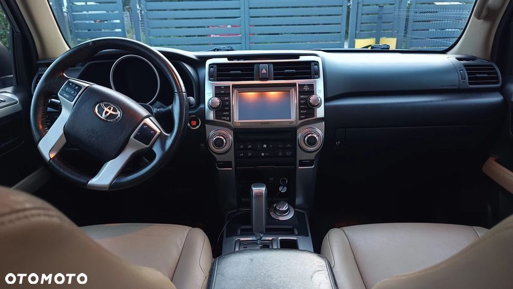 Toyota 4-Runner - 16