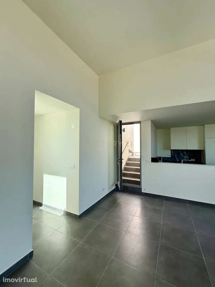 Exclusivo Triplex com Piscina Privada no Rooftop – Viva o Charme de Al - Grande imagem: 3/24