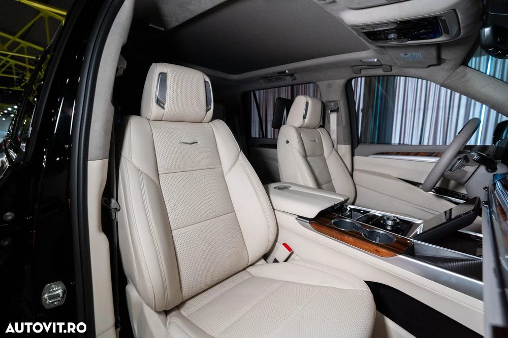 Cadillac Escalade - 37
