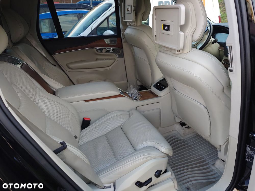 Volvo XC 90 T8 AWD Plug-In Hybrid Excellence - 1