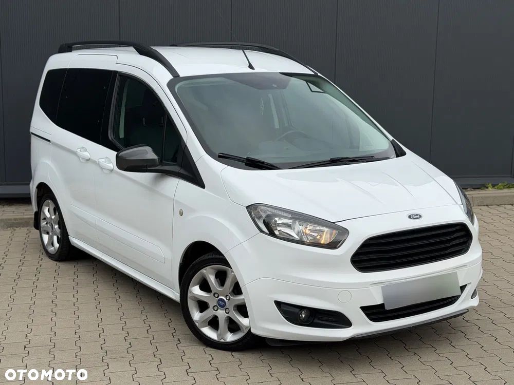 Ford Tourneo Courier 1.0 EcoBoost S&S Titanium - 31