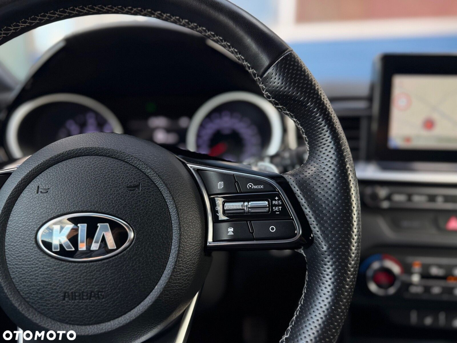 Kia ProCeed - 24