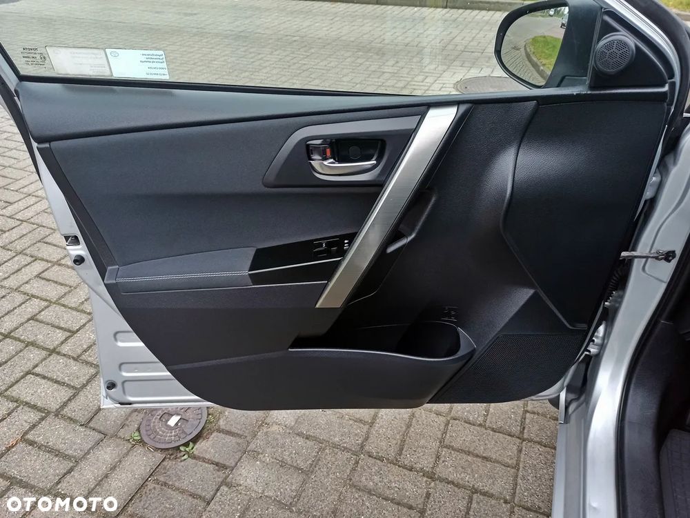 Toyota Auris 1.4 D-4D Business Edition - 39