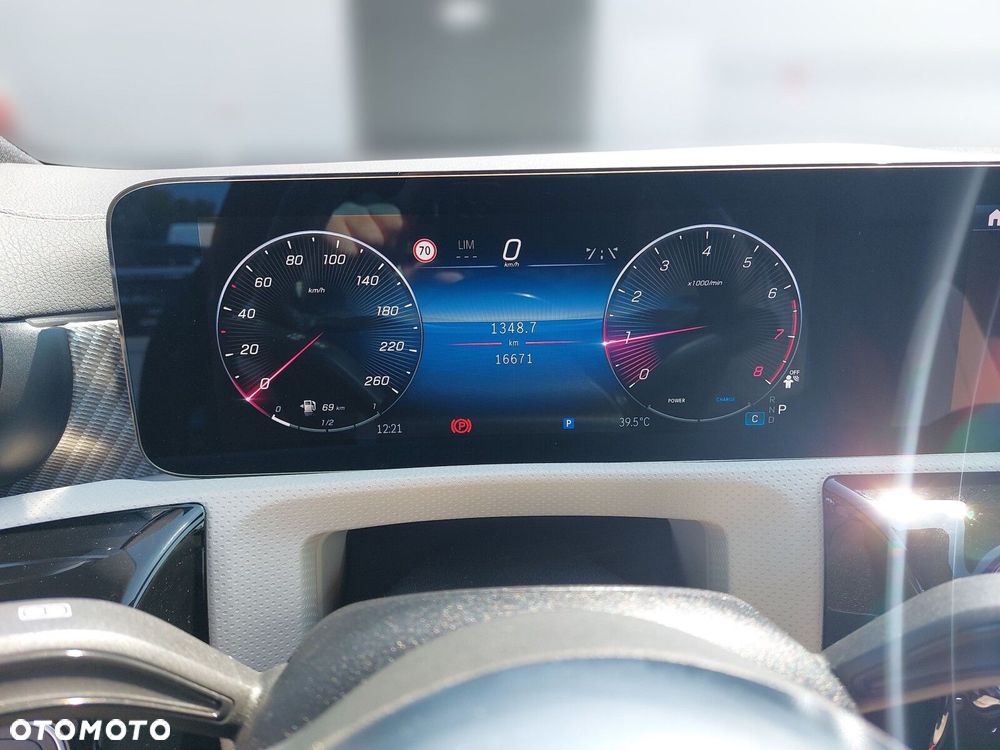 Mercedes-Benz CLA 200 mHEV Progressive 7G-DCT - 13