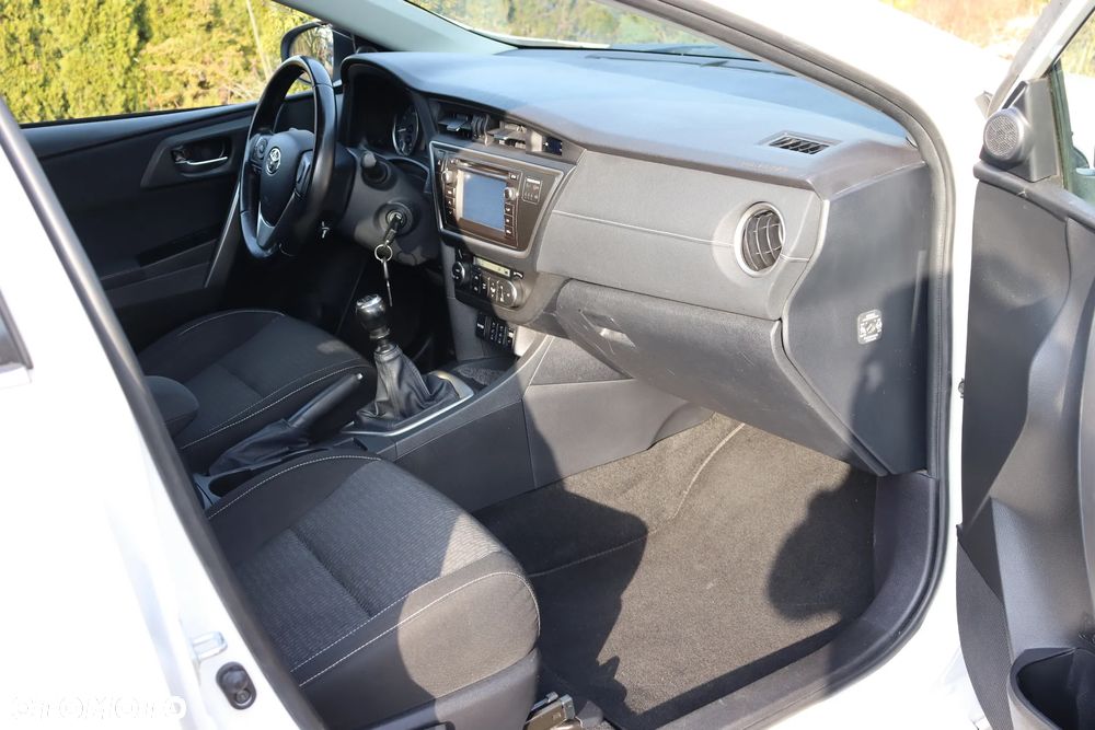 Toyota Auris - 9