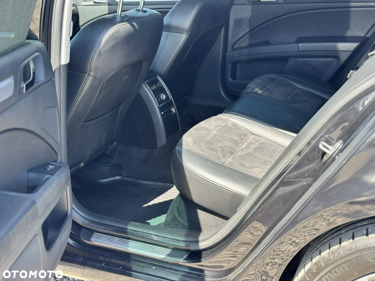 Skoda Superb 2.0 TDI 4x4 Elegance DSG - 38