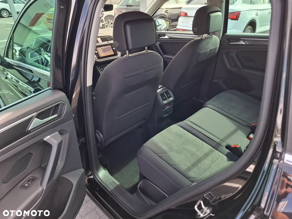 Volkswagen Tiguan 2.0 TDI SCR 4Mot Elegance DSG - 15