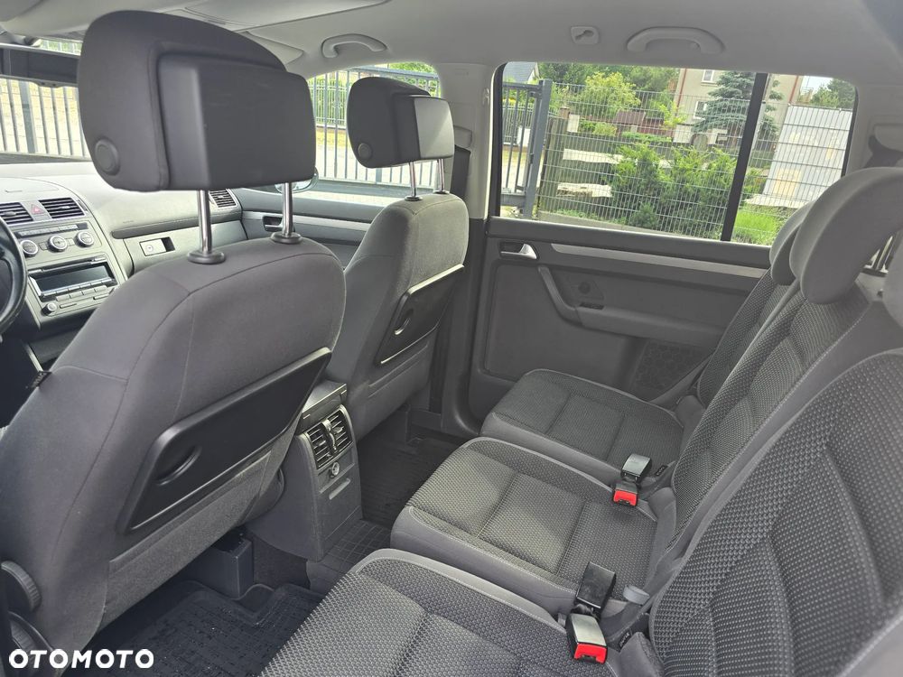 Volkswagen Touran 1.6 TDI DPF BlueMotion Technology Comfortline - 24
