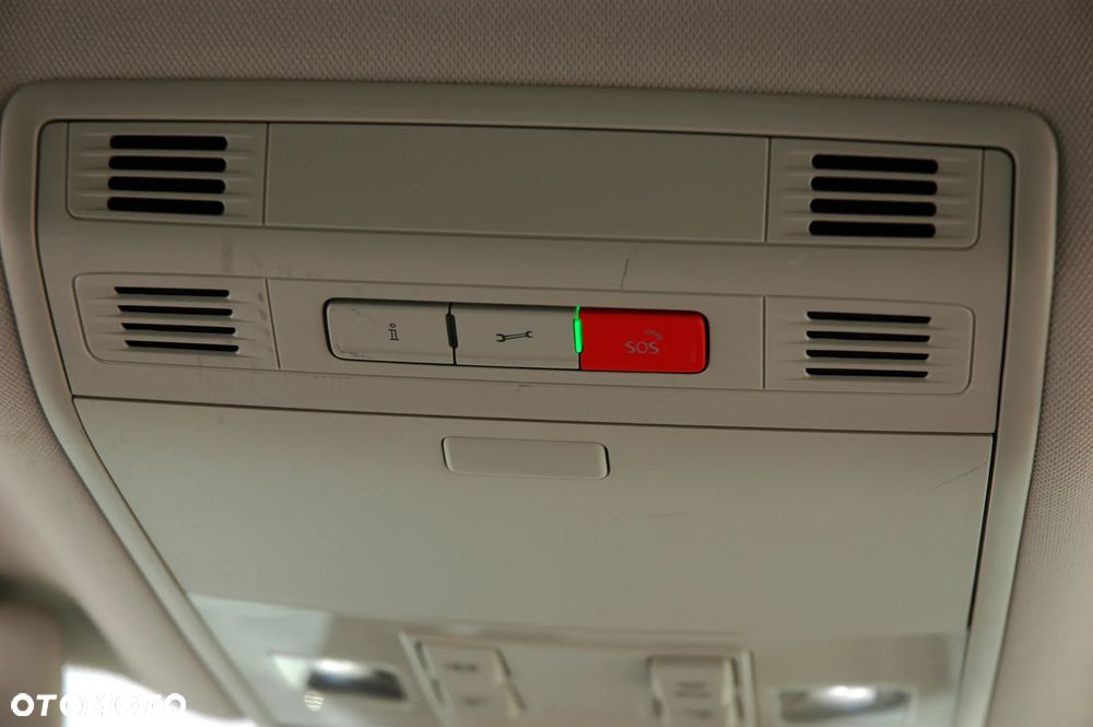 Volkswagen Passat - 28
