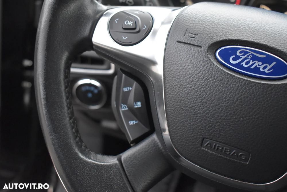 Ford Focus 1.6 TDCI DPF Start-Stopp-System Titanium - 19