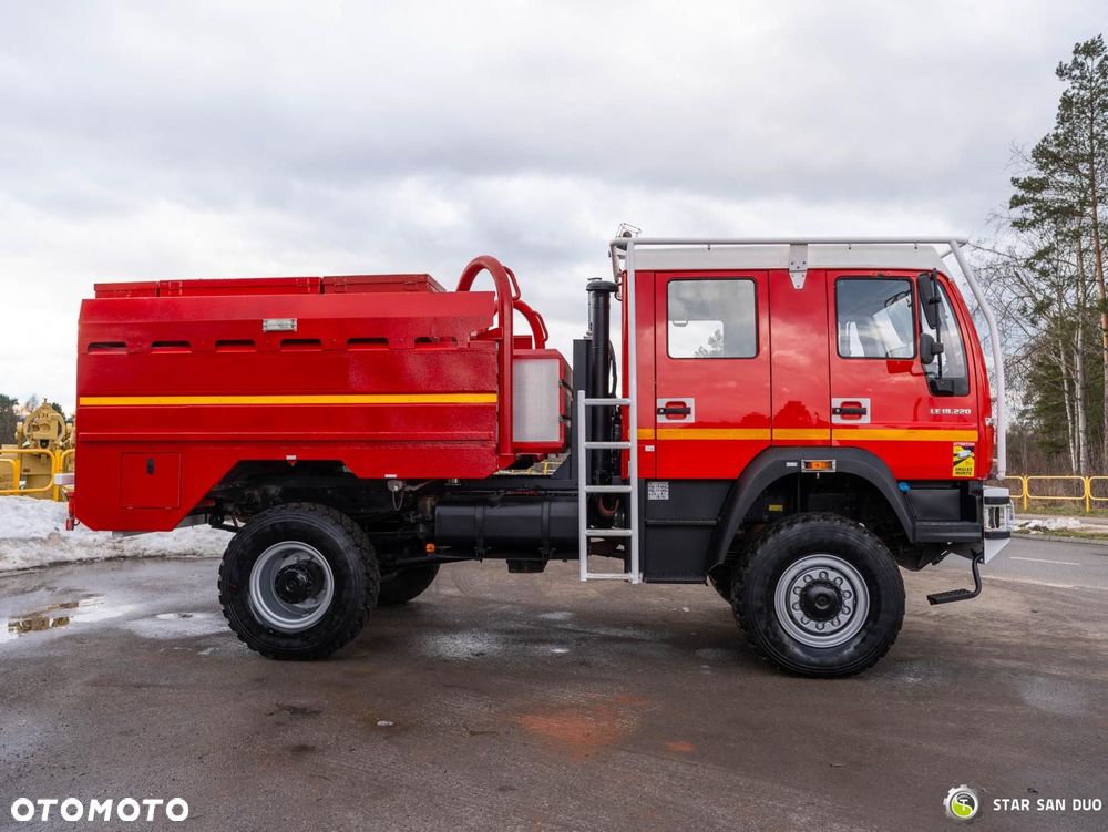 MAN LE 18.290 4x4 Rosenbauer N20 Straż Pożarna - 9