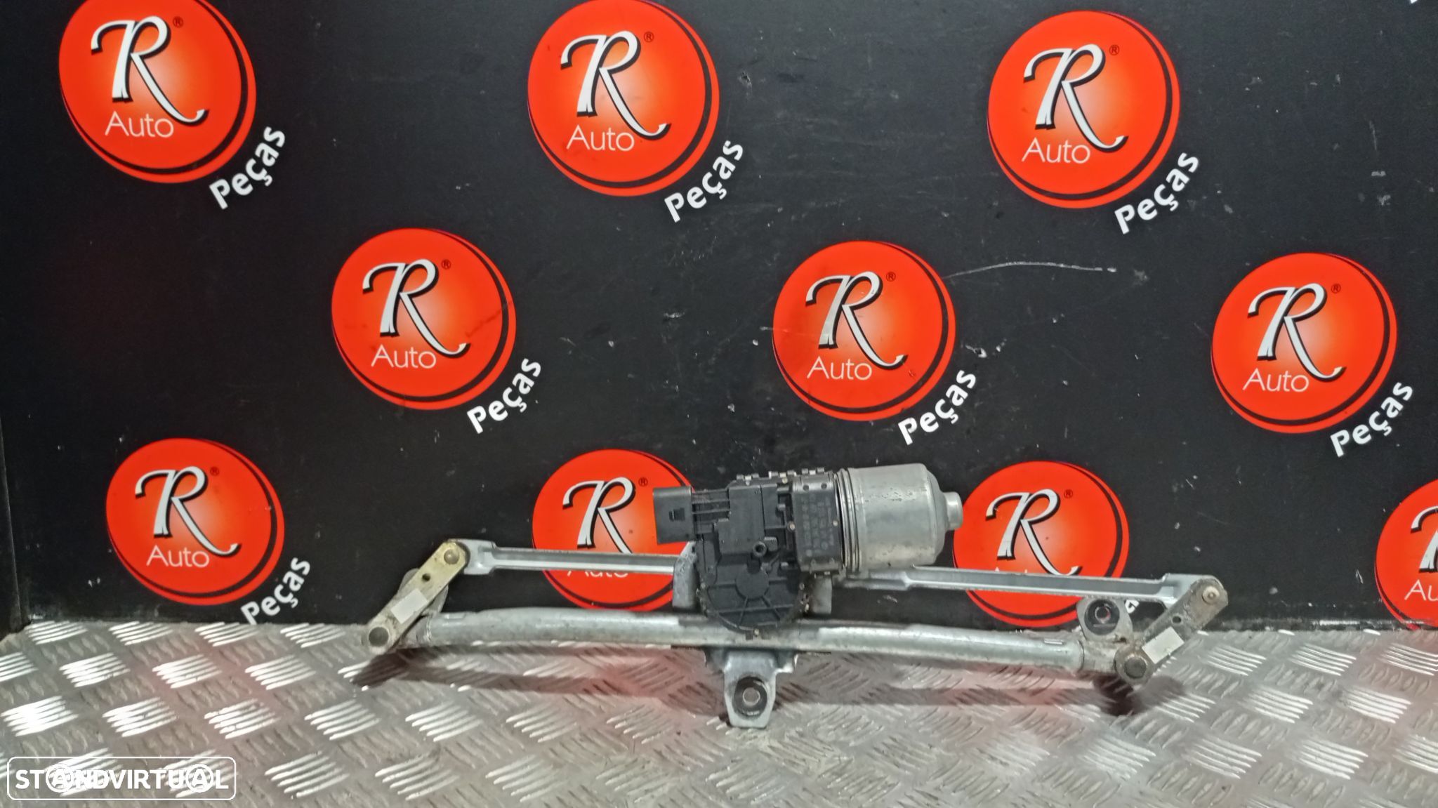Estrutura Limpa Parabrisas Audi A3 (8L1) - 1
