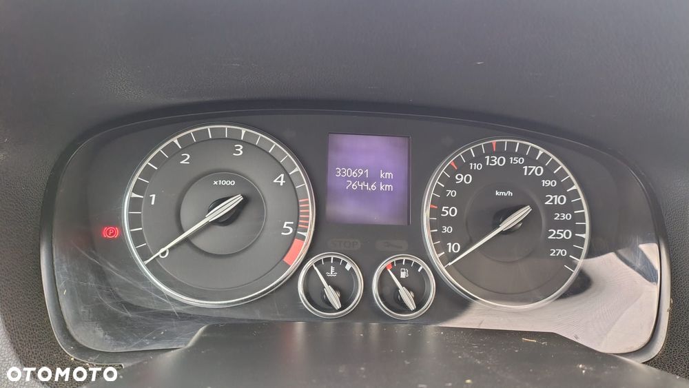 Renault Laguna dCi 150 FAP GT - 7
