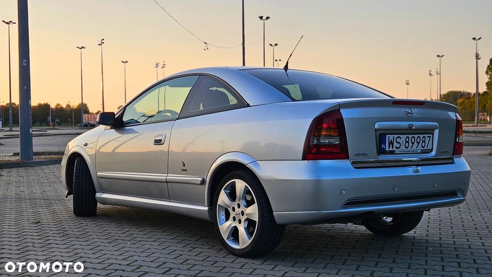 Opel Astra 1.8 Sport - 2