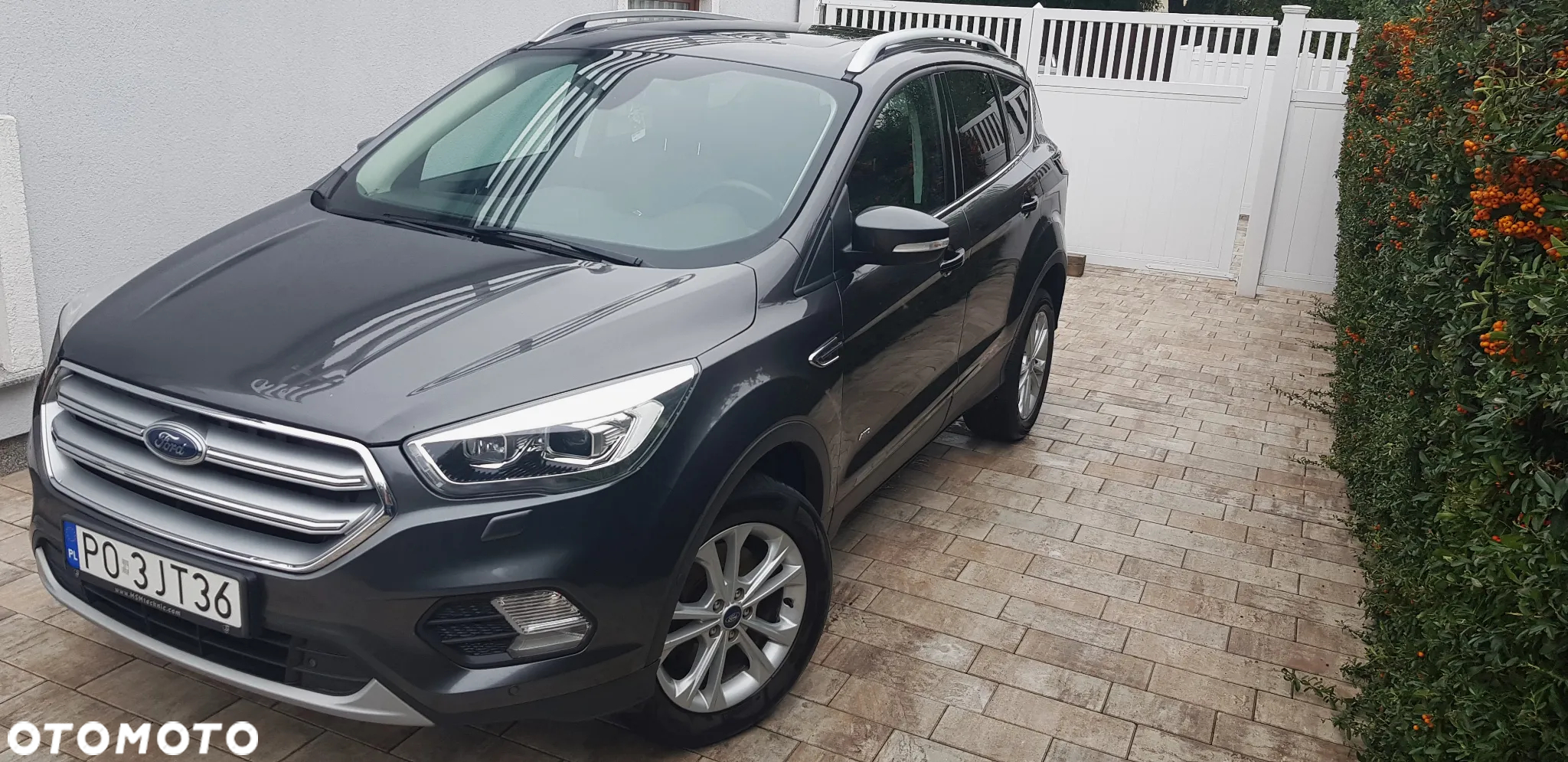 Ford Kuga 2.0 TDCi AWD Titanium - 4