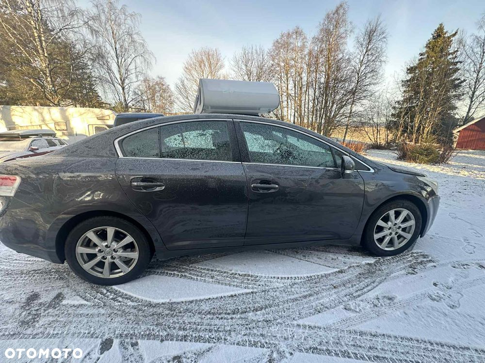 Toyota Avensis 2.0 D-4D Premium - 5
