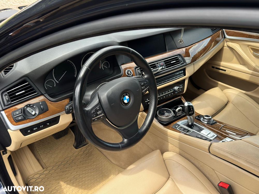 BMW Seria 5 525d xDrive Sport-Aut. - 14