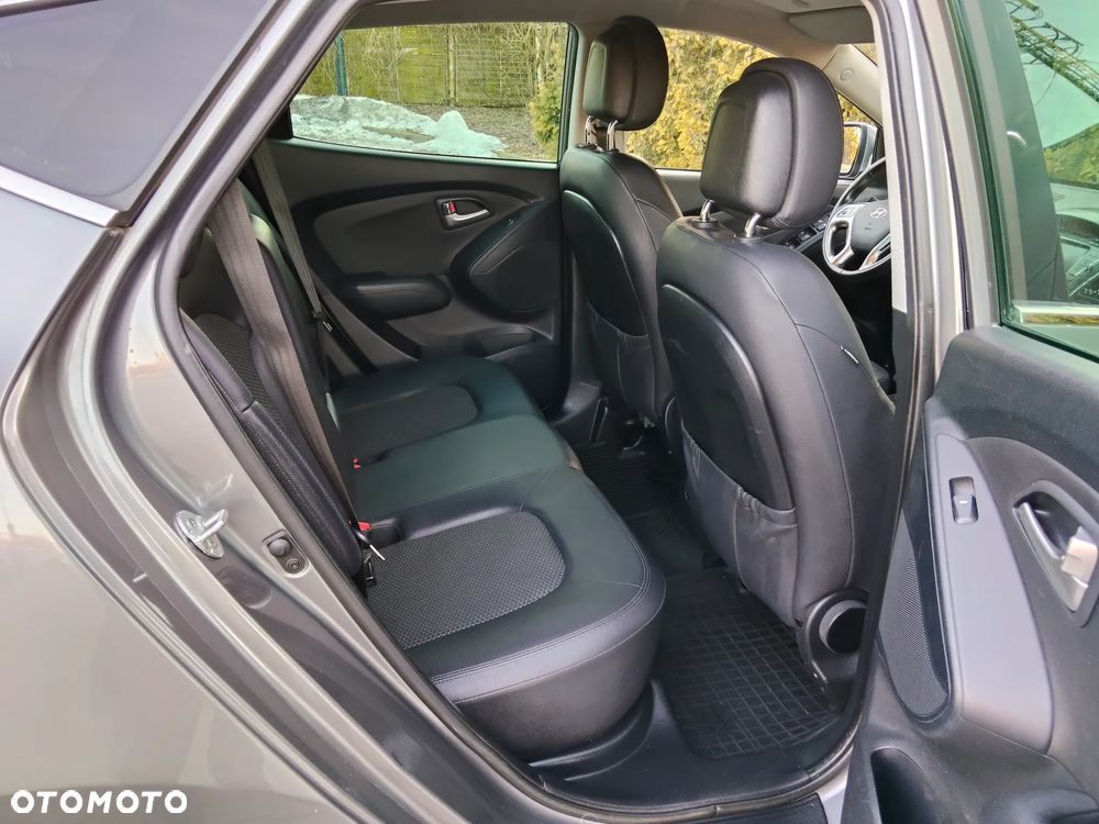 Hyundai ix35 1.6 2WD blue Style - 12