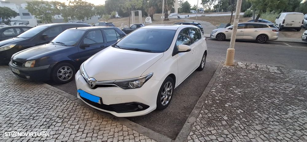 Toyota Auris - 10