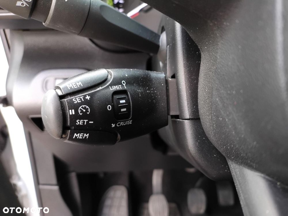 Toyota Proace City Verso Long 1.5 D-4D Combi - 14