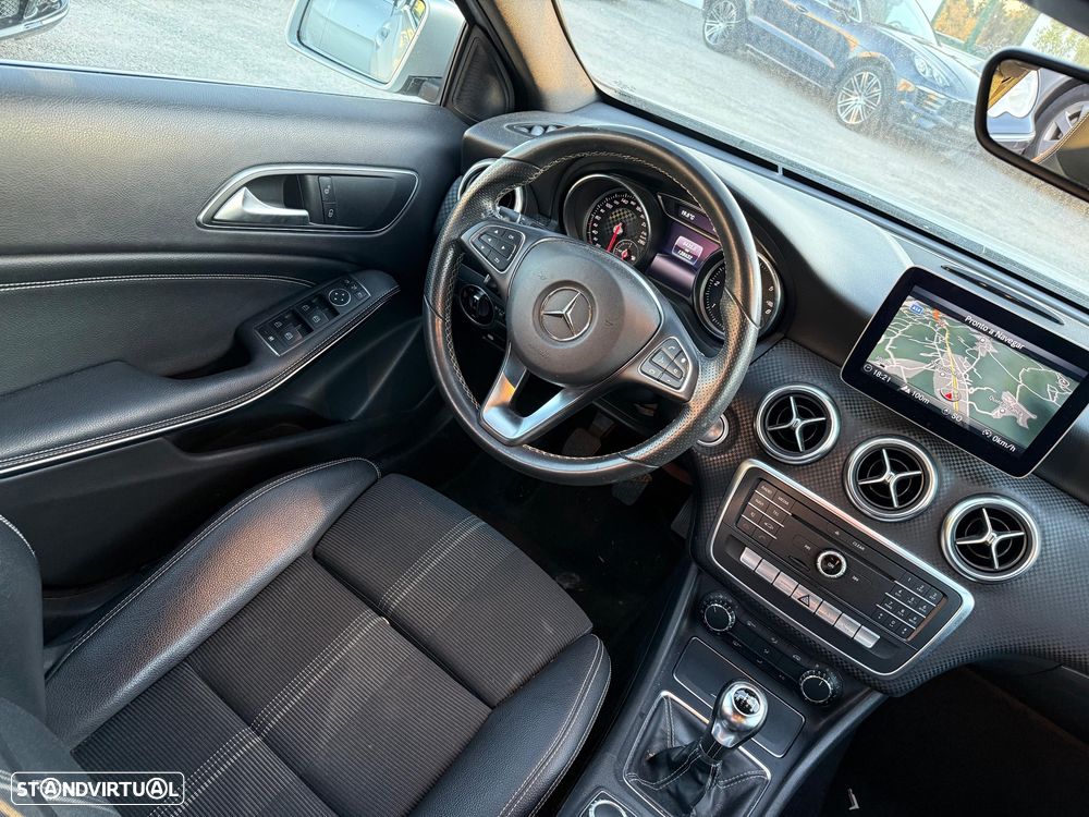 Mercedes-Benz A 180 d Urban - 14