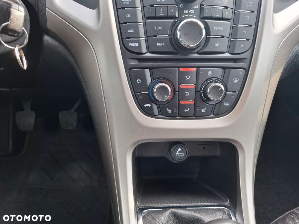 Opel Astra 1.4 Turbo Innovation - 23