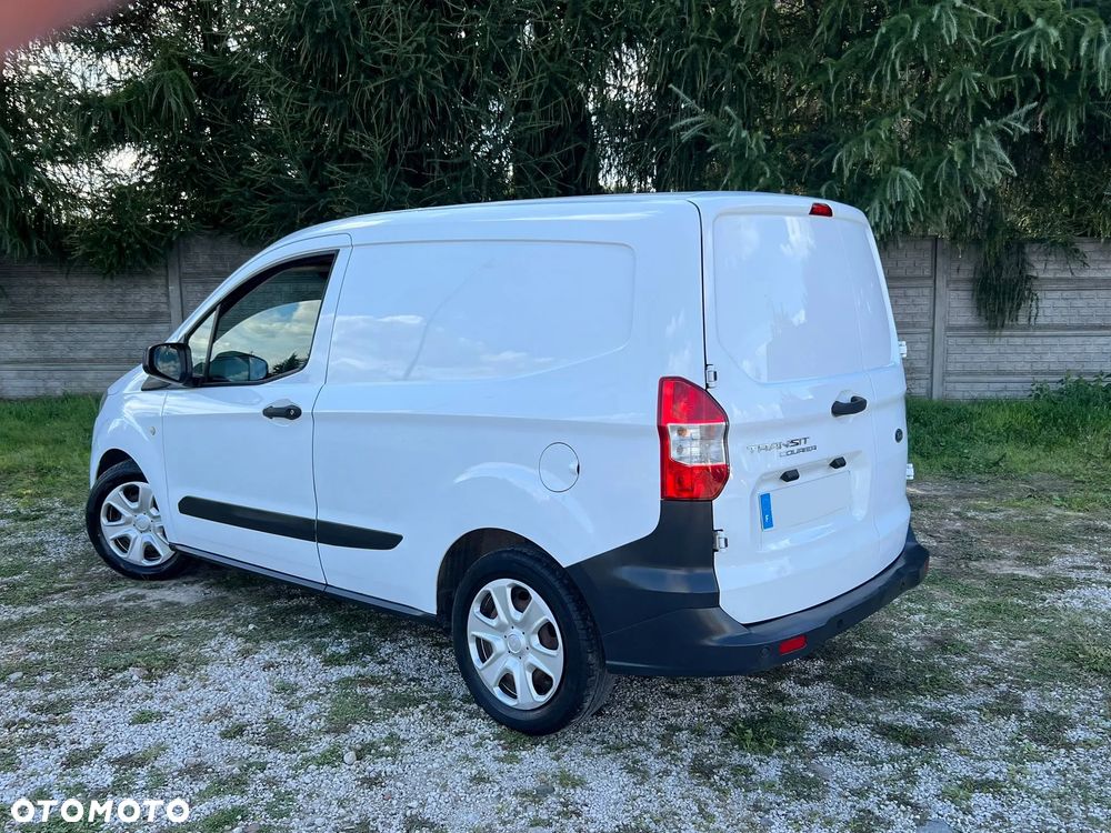 Ford Transit Courier - 7