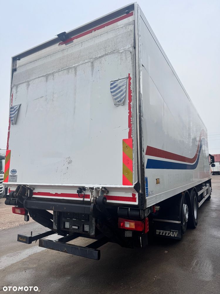 Volvo FM 330/ACC/ Euro6 /CHŁODNIA / DŁUGOŚĆ 12M /24 EURO PALET/ - 10