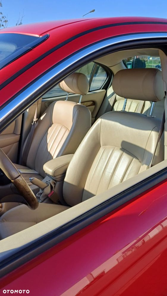 Jaguar X-Type 2.5 High - 28