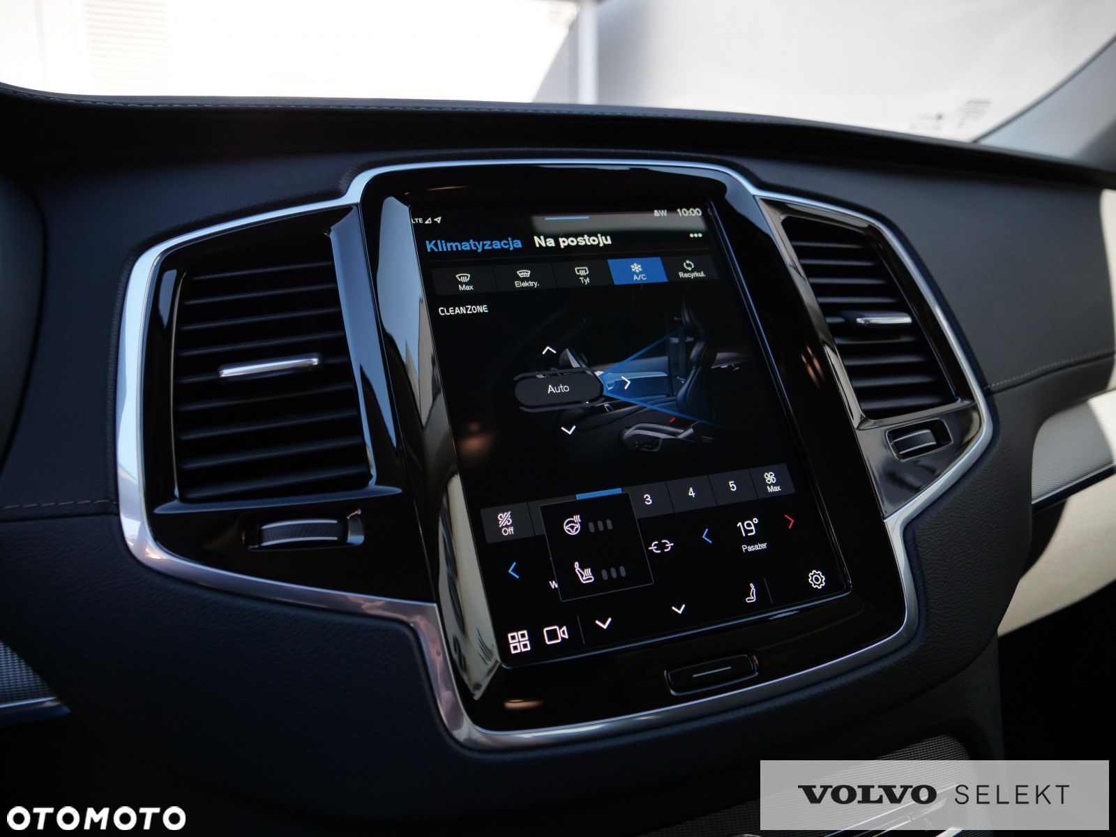 Volvo XC 90 - 26