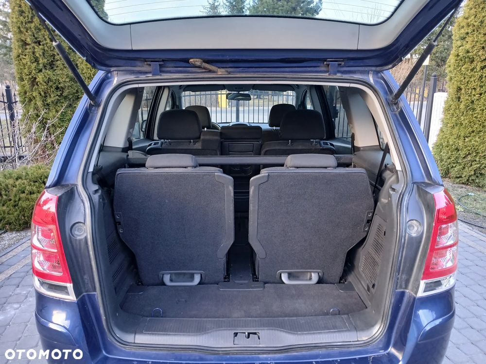 Opel Zafira - 22