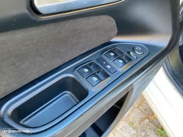 Fiat Tipo 1.3 M-Jet Street - 24