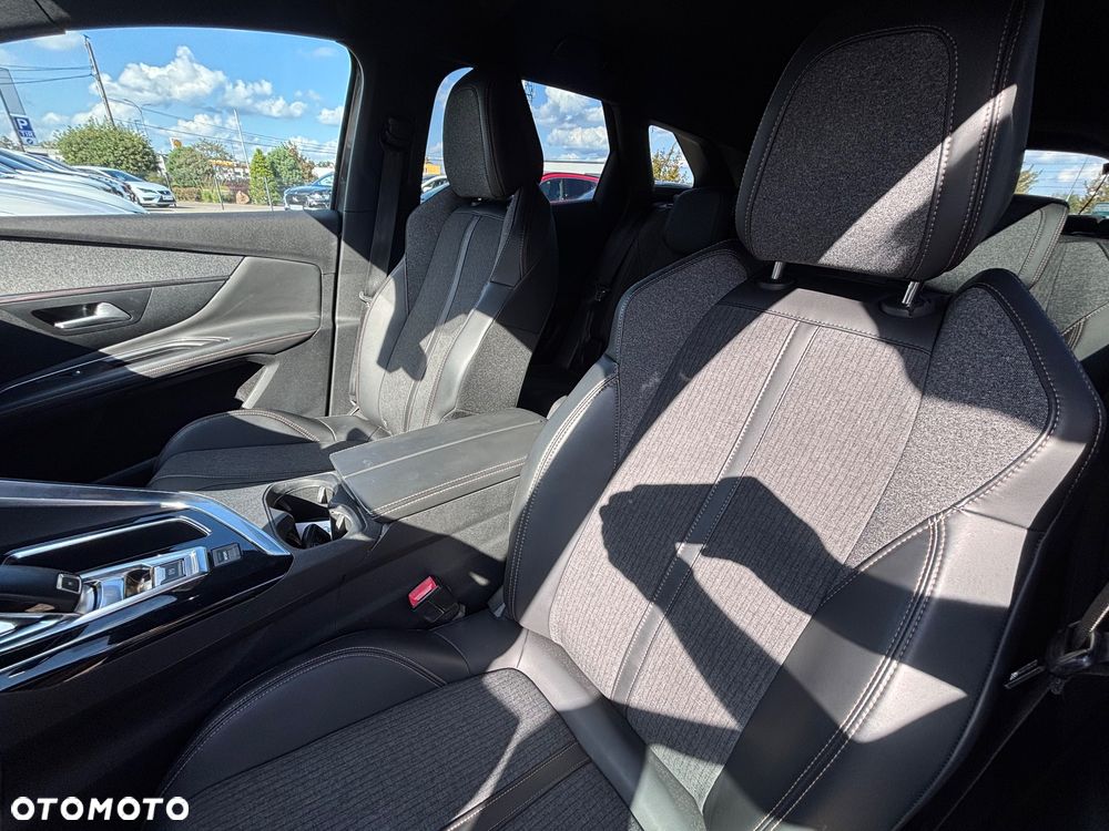 Peugeot 3008 BlueHDi 120 EAT6 Stop & Start Allure - 31