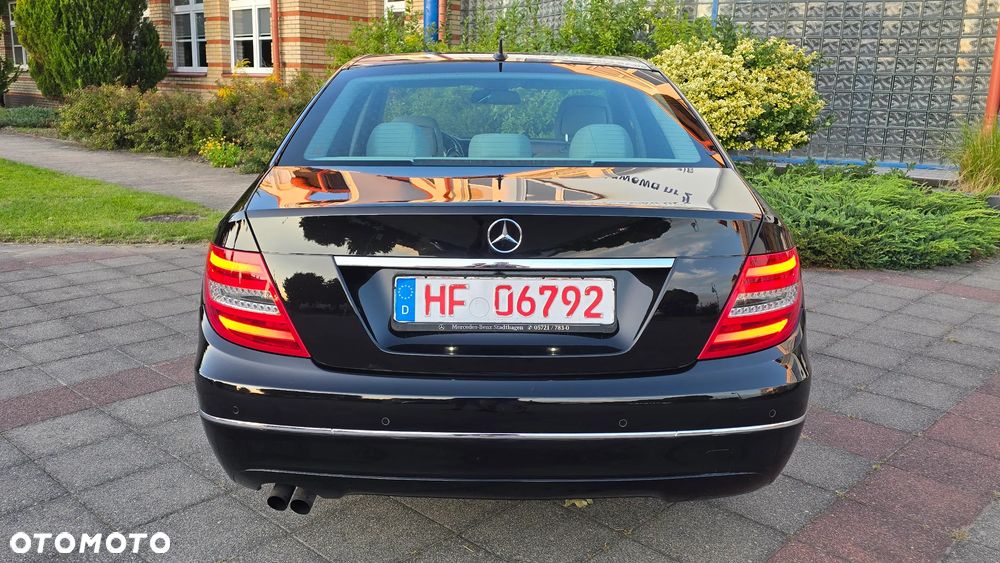 Mercedes-Benz Klasa C 180 BlueEFFICIENCY Avantgarde - 6