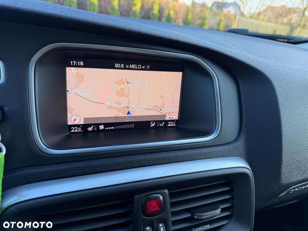 Volvo V40 Cross Country T4 AWD Geartronic Summum - 16