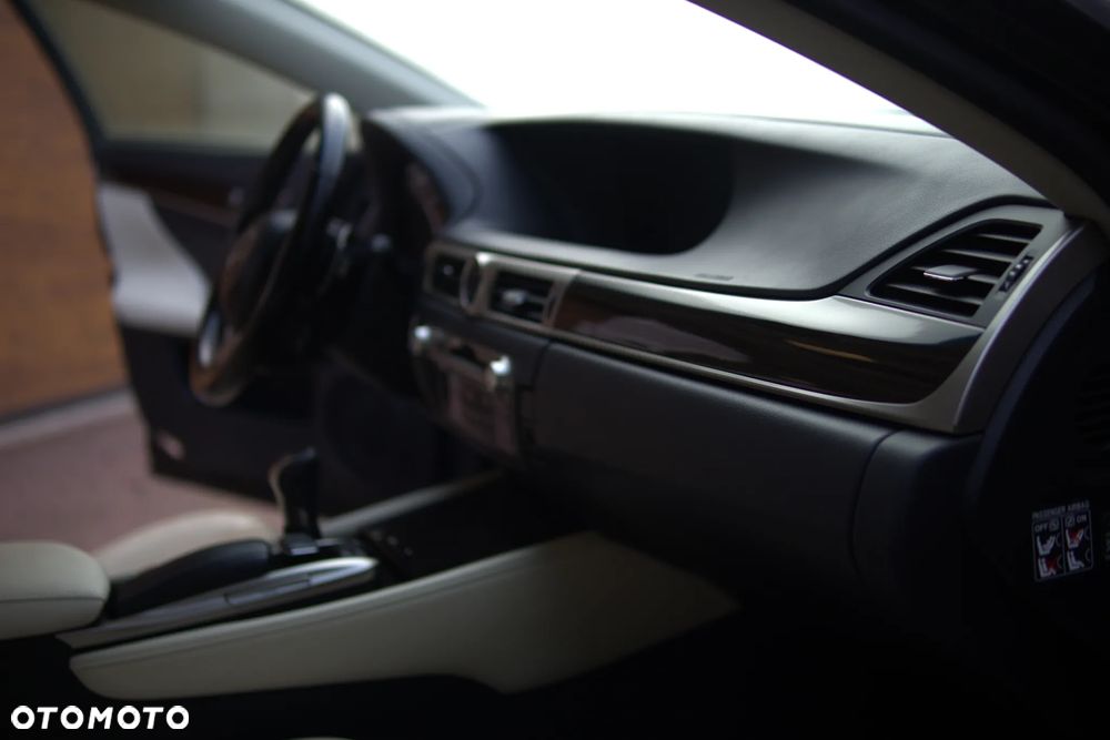 Lexus GS 200t Luxury Line - 7