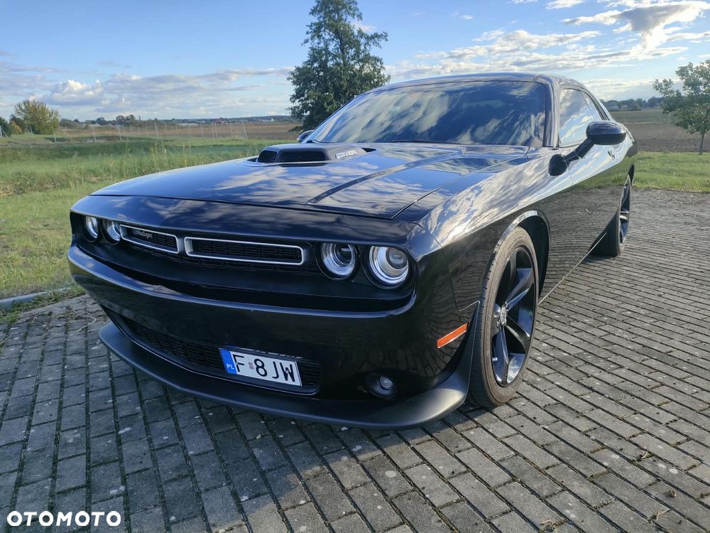 Dodge Challenger - 3
