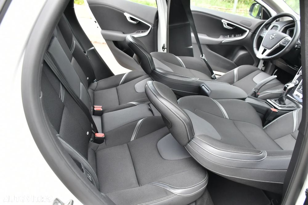Volvo V40 D2 Summum - 20