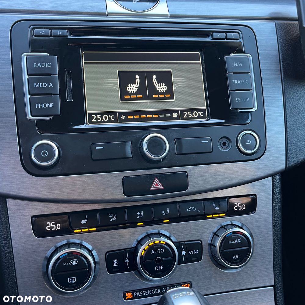 Volkswagen Passat Variant 2.0 TDI DPF DSG Highline - 12