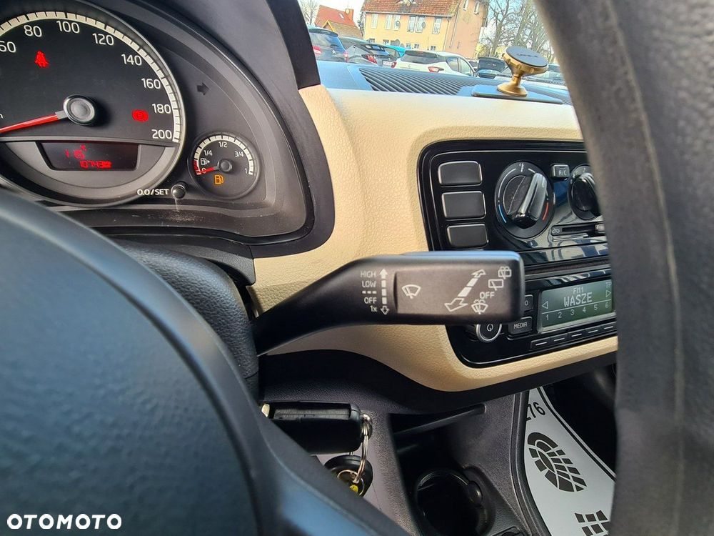 Volkswagen up! 1.0 move - 16