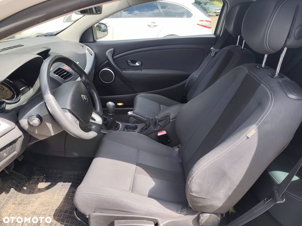 Renault Megane TCe 180 Dynamique - 7