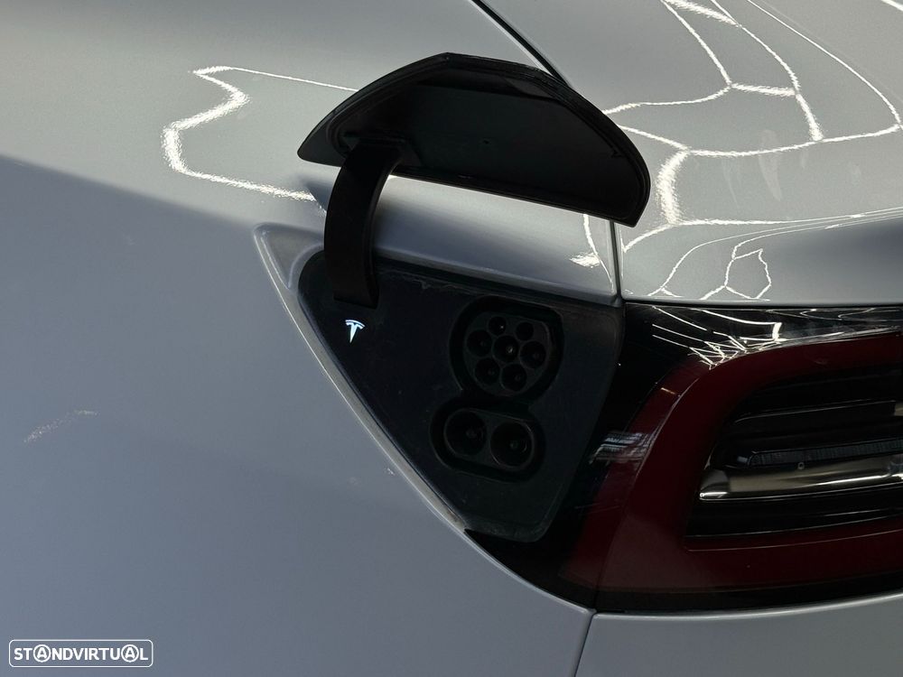 Tesla Model 3 Long Range AWD Dual Motor - 17