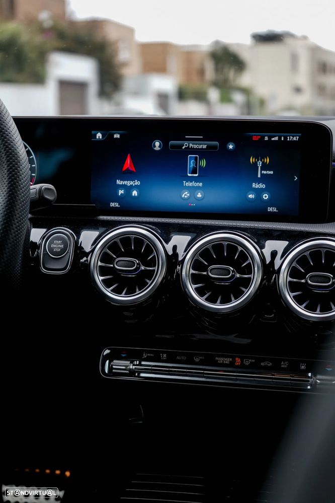 Mercedes-Benz A 250 e AMG Line - 8