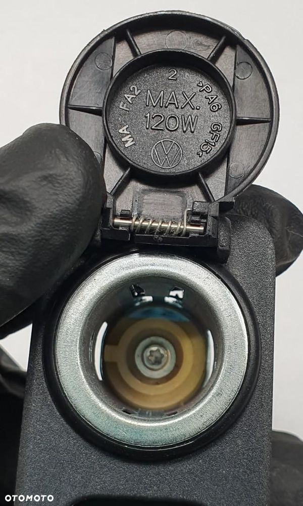 GNIAZDO ZAPALNICZKI 12V SKODA CITIGO 1S0863617A - 2