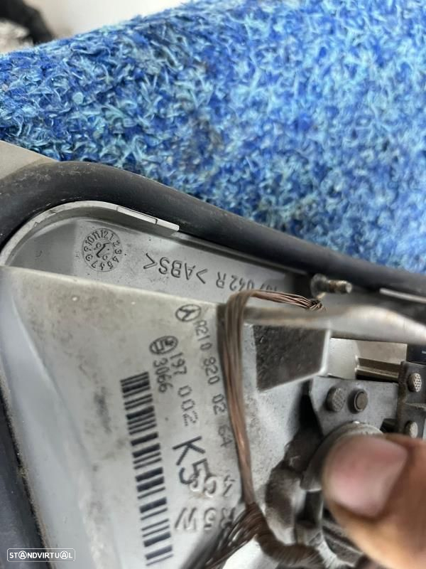 Farolim Ilharga Dto Mercedes-Benz E-Class (W210) - 2