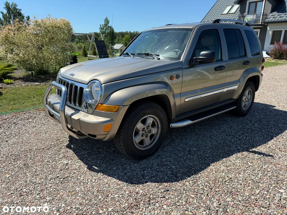 Jeep Liberty - 3