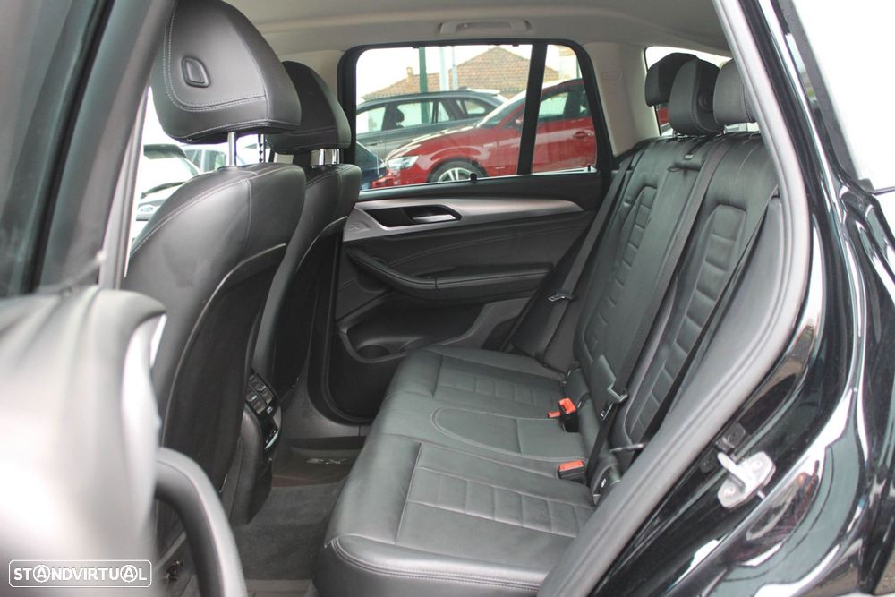 BMW X3 30 e xDrive - 28
